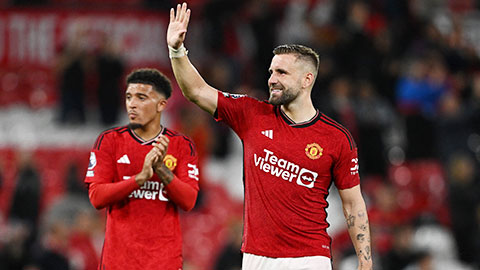 MU bất ngờ chiêu mộ cầu thủ 'không ai đoán nổi' thay Luke Shaw