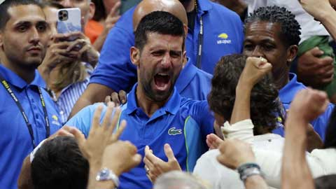 Djokovic khóc như mưa sau khi giành chức vô địch US Open 2023