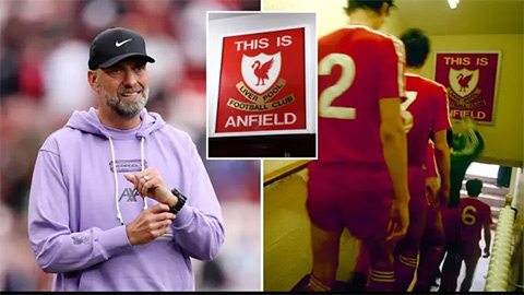 Klopp cấm 6 ngôi sao Liverpool chạm vào tấm biển nổi tiếng ‘Đây là Anfield’