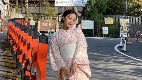 Diện Kimono, bạn gái tuyển thủ Việt Nam thùy mị như diễn viên phim Nhật
