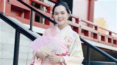 Vợ Duy Mạnh diện kimono, khoe nhan sắc xinh như gái Nhật Bản