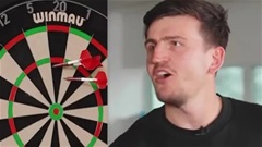 Maguire ném phi tiêu làm fan MU ‘xanh mặt’