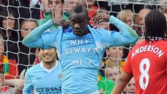 Bí ẩn đằng sau chiếc áo 'Why always me' của Balotelli