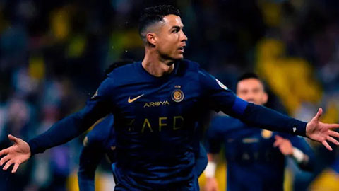 Ronaldo 'flex' gì khi tiếp tục lập hat-trick?