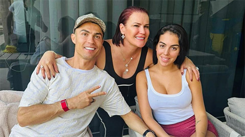 Chị gái Cristiano Ronaldo bị tống tiền vì ảnh nhạy cảm