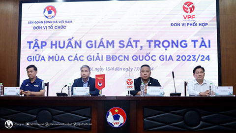 'Trọng tài trẻ Việt Nam cần quyết đoán, tránh ỷ lại vào VAR'