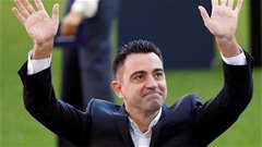 HLV Xavi được tạm hoãn nộp phạt 