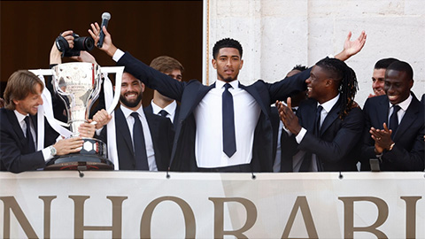 Real Madrid rước cúp, ăn mừng chức vô địch La Liga thứ 36