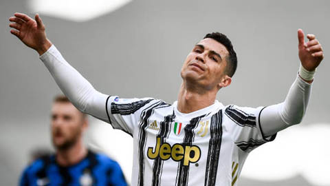  Juventus quyết không đền bù tiền cho Ronaldo