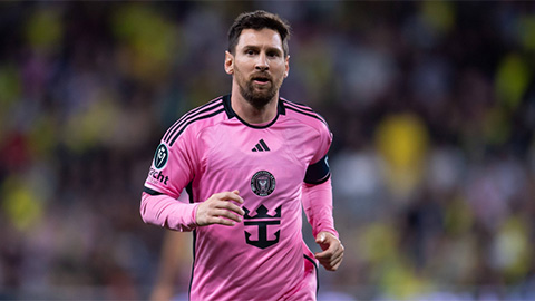  Lionel Messi đón ‘song hỷ lâm môn’