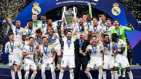 Real Madrid nâng cao chiếc cúp vô địch Champions League 2023/24