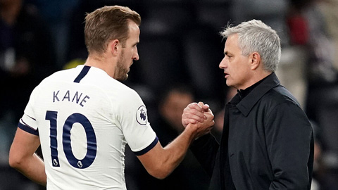 Mourinho: 'Nếu tôi không bị sa thải, Kane đã có một chiếc cúp'