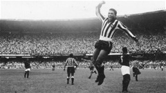  HUYỀN THOẠI SÂN CỎ GARRINCHA: KỲ 5- Người nô lệ khốn khổ của cỗ máy bóc lột Botafogo