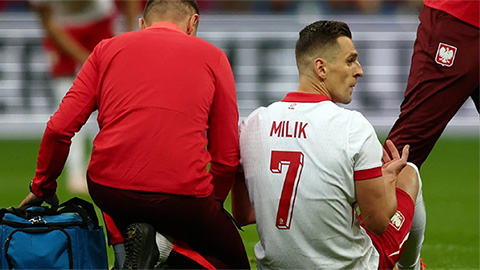 Arkadiusz Milik mất EURO 2024 vì chấn thương