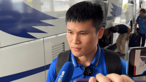 Tuấn Hải: 'Lối chơi của thầy Kim Sang Sik khá giống tại Hà Nội FC'