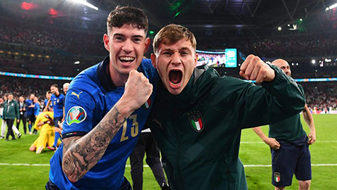 Dư âm Italia 2-1 Albania: Người Inter 'làm tất, ăn cả'