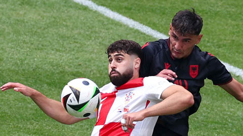 Trực tiếp Croatia 0-1 Albania: Hiệp 2 bắt đầu