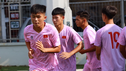 U16 Việt Nam tập luyện buổi đầu tiên, sẵn sàng cho giải U16 Đông Nam Á 2024 