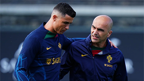 HLV Martinez hé lộ khả năng ra sân của Ronaldo trước trận Bồ Đào Nha vs Thổ Nhĩ Kỳ