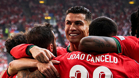 HLV Bồ Đào Nha: 'Thật ngoạn mục khi Cristiano Ronaldo kiến ​​tạo' 