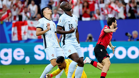 Trực tiếp Bồ Đào Nha 0-1 Georgia: Ronaldo sút phạt uy lực