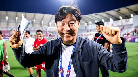 HLV Shin Tae Yong gia hạn hợp đồng 3 năm, nộp phạt xấp xỉ 200 triệu đồng