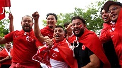 Tại sao Thổ Nhĩ Kỳ thi đấu tại Đức như trên sân nhà?