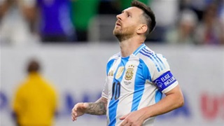 Cận cảnh loạt pen siêu kịch tính giữa Argentina vs Ecuador: Messi sút hỏng