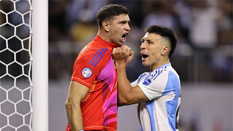 Trực tiếp Argentina 1-0 Ecuador: Argentina thoát thua trên chấm 11 mét