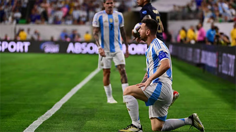 Trực tiếp Argentina 0-0 Ecuador: Messi 'mất tích'