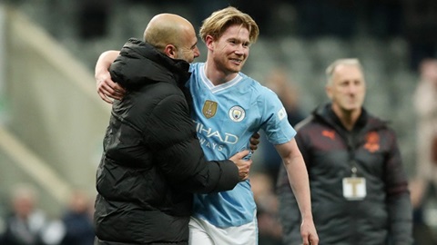 Thời của De Bruyne, của Man City, sắp qua