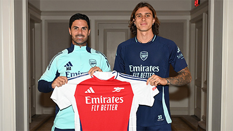 Calafiori ra mắt Arsenal, mặc số áo đặc biệt