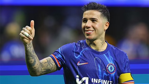 Kẻ phân biệt chủng tộc Enzo Fernandez làm đội phó Chelsea