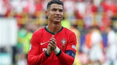 Phản ứng thần tốc của Ronaldo với kỳ tích của Bồ Đào Nha