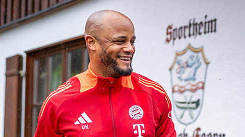 Bayern Munich của Kompany đá cũng tạm