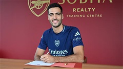 Arsenal méo mặt với Merino