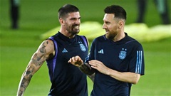 Ai thay Messi đeo băng thủ quân Argentina ở trận gặp Chile?