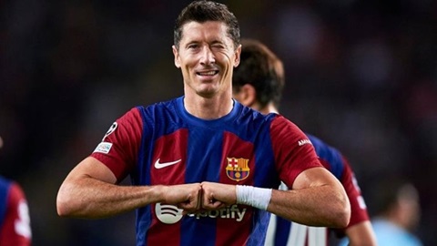 Lewandowski muốn ‘ngồi chung mâm’ với Messi, Ronaldo