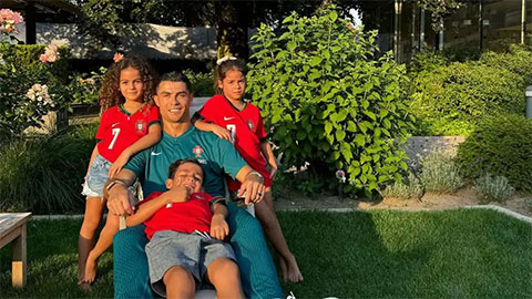 Phản ứng của con gái Ronaldo gây sốt