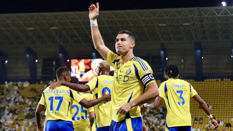 Ronaldo lập hàng loạt cột mốc mới, rời Al Nassr ngay trong đêm