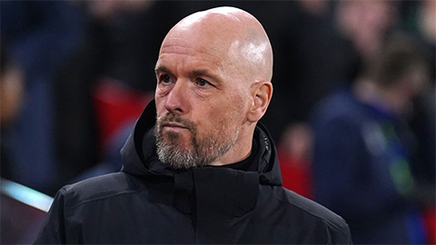 Ten Hag bị chế giễu theo cách tàn nhẫn