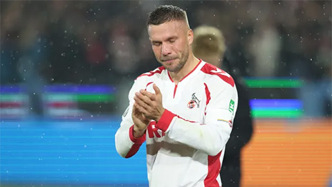 Lukas Podolski giải nghệ ở tuổi 39