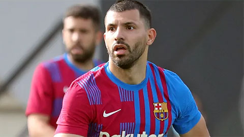 Sergio Aguero đòi nợ Barca làm lộ vụ Barca nợ cả thế giới