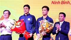 CLB Ninh Bình tuyên bố lên V.League sau khi Hoàng Đức, Văn Lâm hiện diện