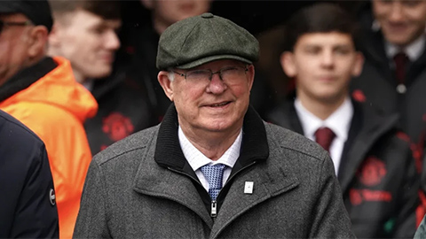 Làm vậy với Sir Alex có đáng không MU?