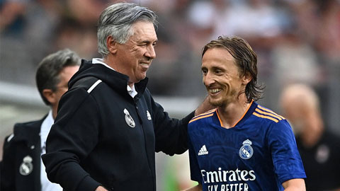 Ancelotti 'chê' mốc 200, muốn đạt 300 với Real Madrid