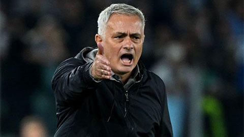 Mourinho gọi cầu thủ là kẻ phản bội tới 8 lần