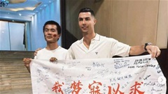 Fan nửa năm đạp xe để gặp Ronaldo và cái kết hơn cả mong đợi