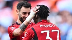 Bruno Fernandes gửi thông điệp tới Mainoo