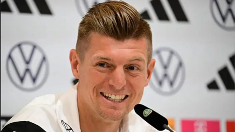 Kroos để ngỏ khả năng quay lại Real Madrid